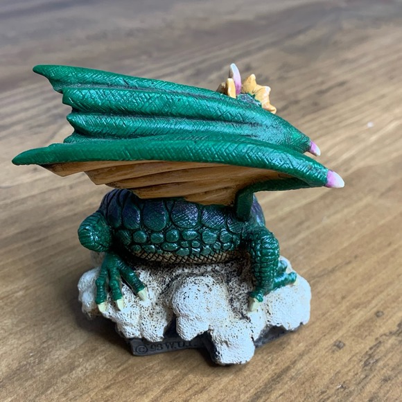 1997 WU Twin Dragon Figurine Hatching From Egg & 1998 WUI Dragon on Rock Resin - Picture 12 of 16